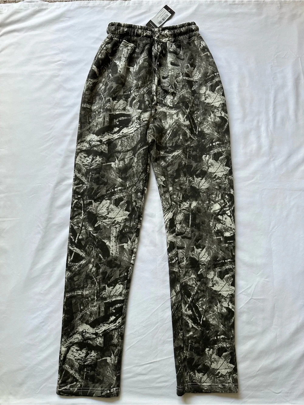PrettyLittleThing Camo Sweatpants